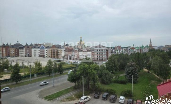 4-комн квартира ул Эшкинина, 2,  д. 2