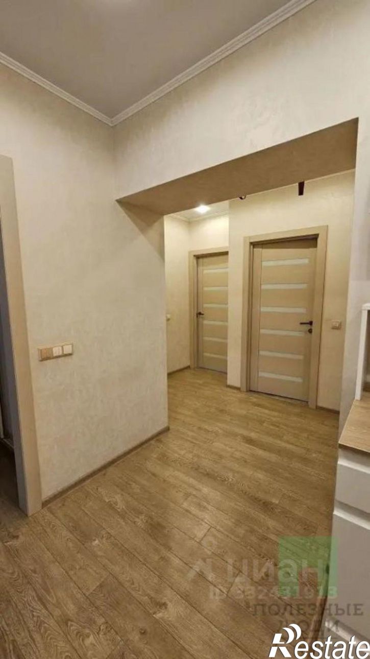 3-комн квартира Воскресенский пр-кт, 13а,  д. 13а