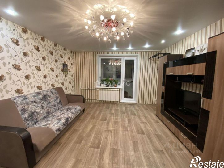 3-комн квартира ул Петрова, 3,  д. 3