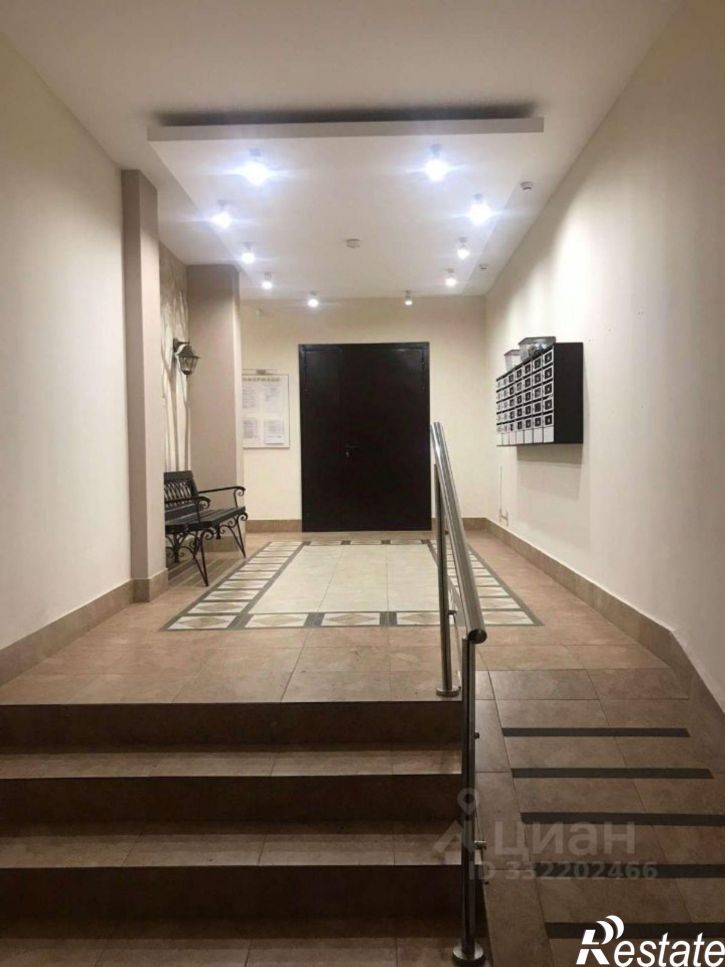 4-комн квартира пл Революции, 5,  д. 5