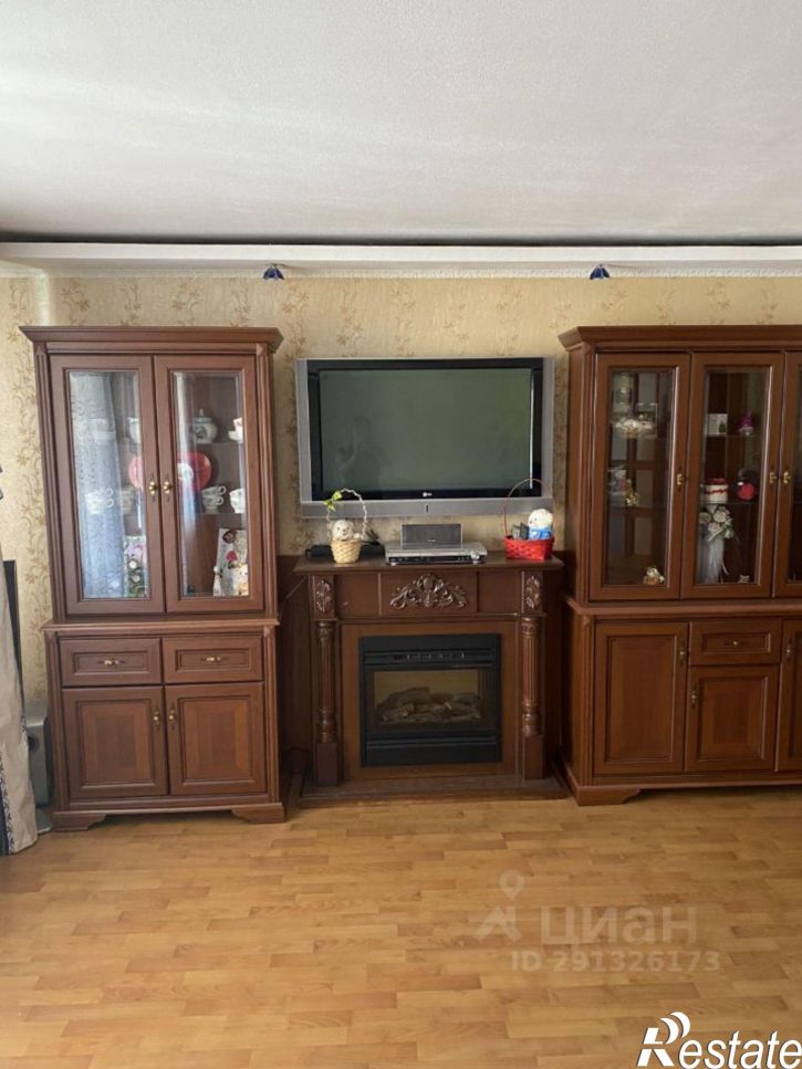 3-комн квартира ул Свердлова, 49,  д. 49