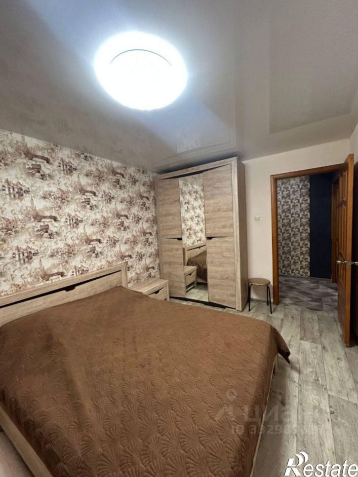2-комн квартира ул Петрова, 4,  д. 4