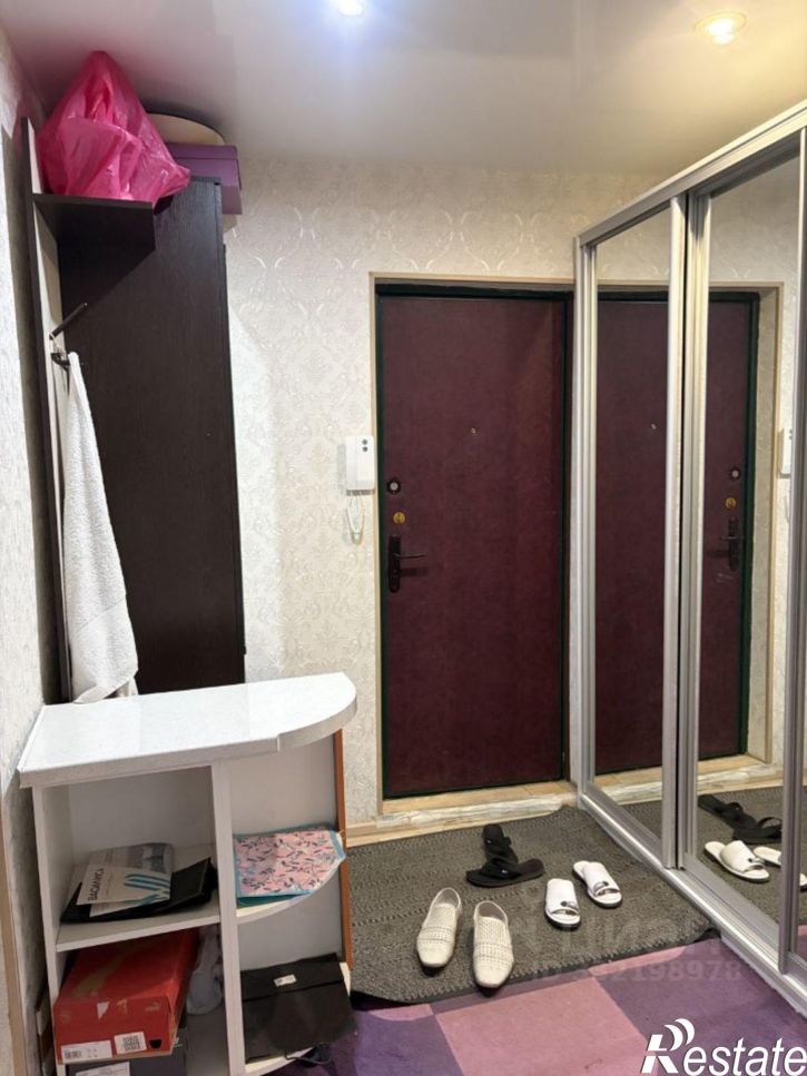 3-комн квартира ул Эшкинина, 22,  д. 22