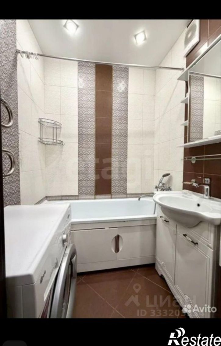 2-комн квартира Воскресенский пр-кт, 1а,  д. 1а