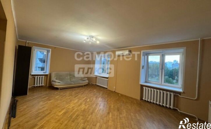 3-комн квартира ул Петрова, 15а,  д. 15а