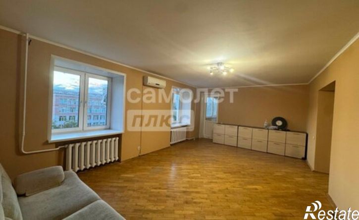 3-комн квартира ул Петрова, 15а,  д. 15а