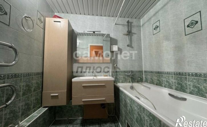 3-комн квартира ул Петрова, 15а,  д. 15а