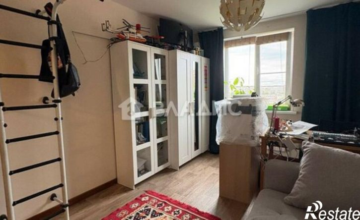 3-комн квартира ул Петрова, 4,  д. 4