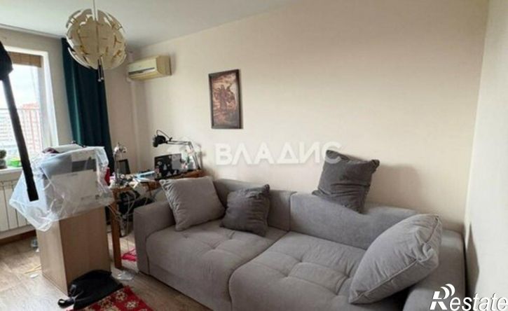 3-комн квартира ул Петрова, 4,  д. 4