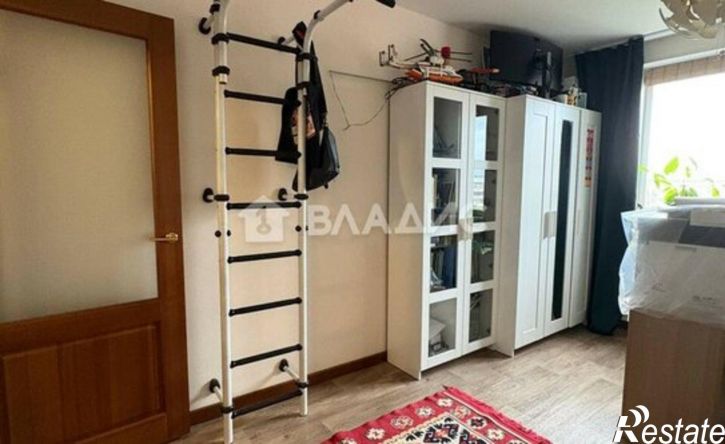 3-комн квартира ул Петрова, 4,  д. 4