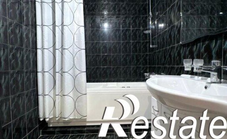 3-комн квартира улица Труда, 24Б,  д. 24Б