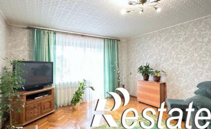 3-комн квартира улица Труда, 24Б,  д. 24Б