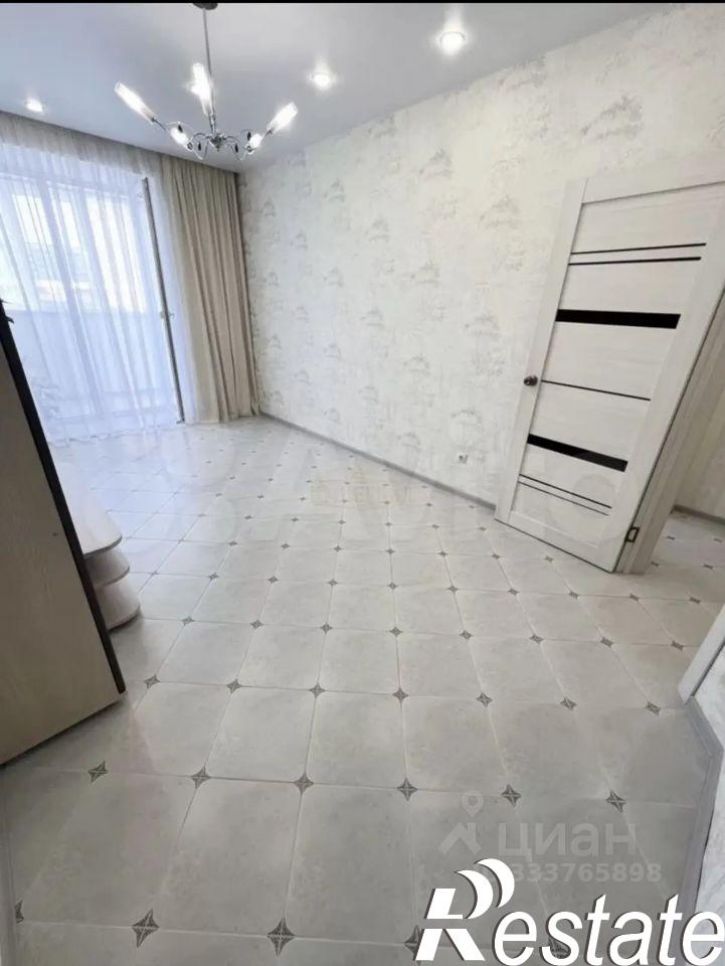 1-комн квартира улица Эшкинина, 19,  д. 19