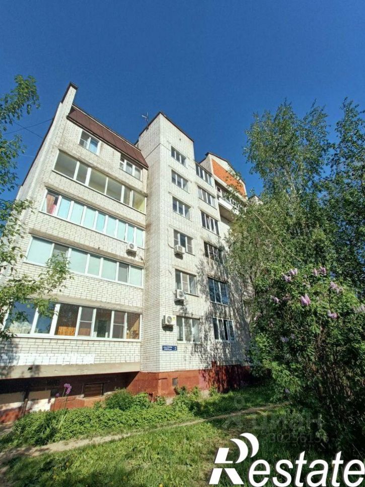 3-комн квартира улица Суворова, 2,  д. 2