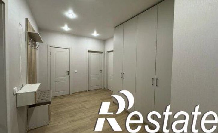 3-комн квартира бульвар Ураева, 8Б,  д. 8Б