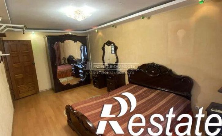 3-комн квартира улица Свердлова, 49,  д. 49