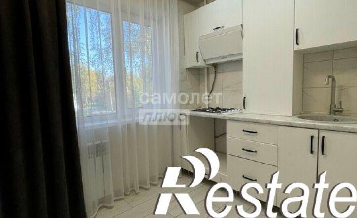 3-комн квартира улица Строителей, 3,  д. 3