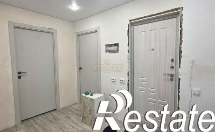 4-комн квартира улица Строителей, 17А,  д. 17А