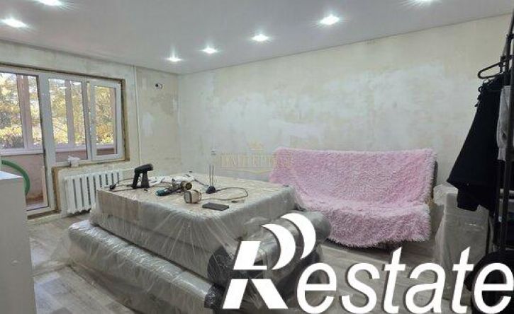 4-комн квартира улица Строителей, 17А,  д. 17А