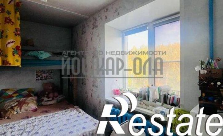 4-комн квартира улица Карла Либкнехта, 76А,  д. 76А