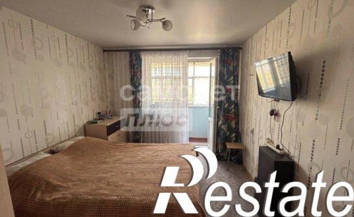 3-комн квартира улица Петрова, 4,  д. 4