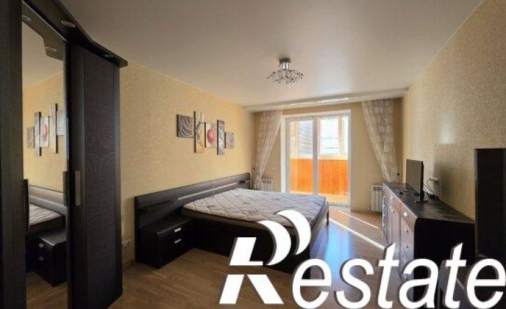 4-комн квартира улица Орая, 66,  д. 66