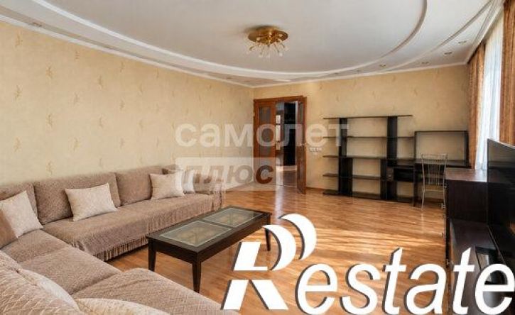 2-комн квартира улица Кирова, 3Б,  д. 3Б
