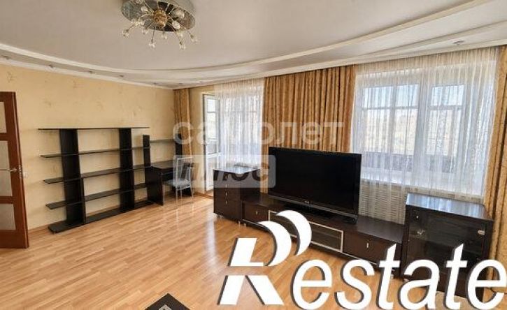 2-комн квартира улица Кирова, 3Б,  д. 3Б