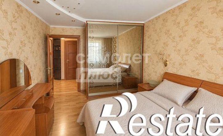 2-комн квартира улица Кирова, 3Б,  д. 3Б