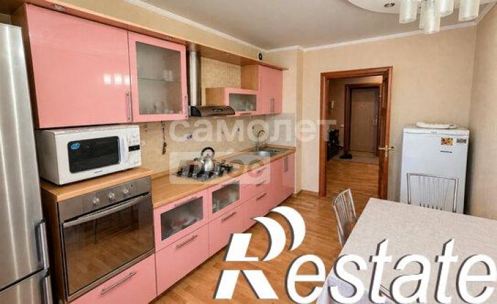 2-комн квартира улица Кирова, 3Б,  д. 3Б