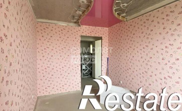 3-комн квартира улица Чернякова, 7Б,  д. 7Б