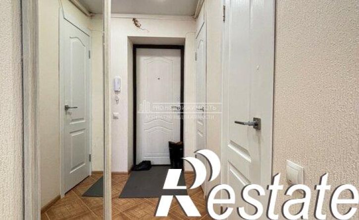 1-комн квартира улица Зарубина, 57,  д. 57